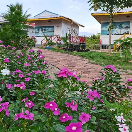 Shunde Palm Resort 仙本那顺德人家棕榈园 Buitenkant foto